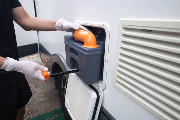 Portable bathroom rental in Hebron, IL